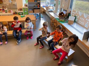 Engadiner Tradition  im Kindergarten Dammboden